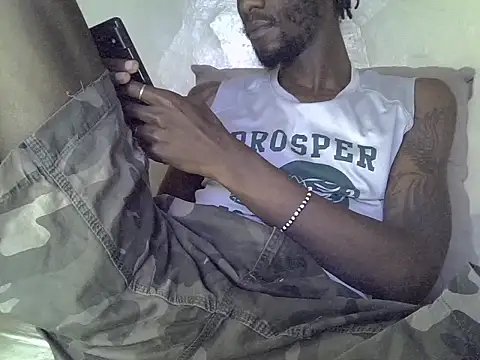Snapshot of Delicious-D chatting on March 6, 2025, 7:58 am Delicious-D online show from March 6, 2025, 7:58 am