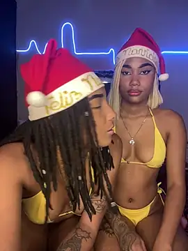 Snapshot of Lya-Kasandra chatting on December 10, 2024, 1:43 am Lya-Kasandra online show from December 10, 2024, 1:43 am