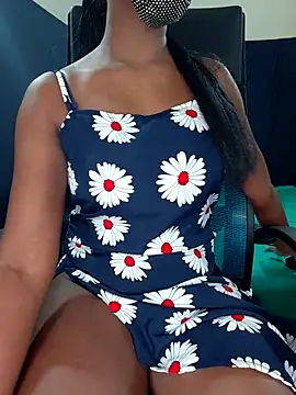 Snapshot of Midnight_Blossom chatting on June 5, 2026, 10:48 pm Midnight Blossom online show from June 5, 2026, 10:48 pm