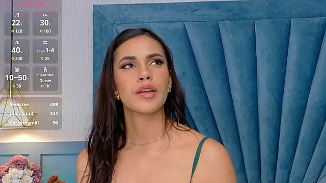 Snapshot of Camille_Torres chatting on March 13, 2025, 7:17 pm Camille Torres online show from March 13, 2025, 7:17 pm