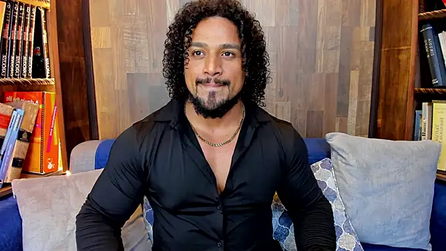 MikeEstevess online show from May 4, 2026, 2:37 am