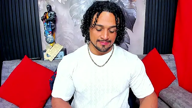 MikeEstevess online show from February 5, 2026, 9:49 am