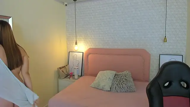 Kittytimberlake online show from September 30, 2025, 12:11 pm