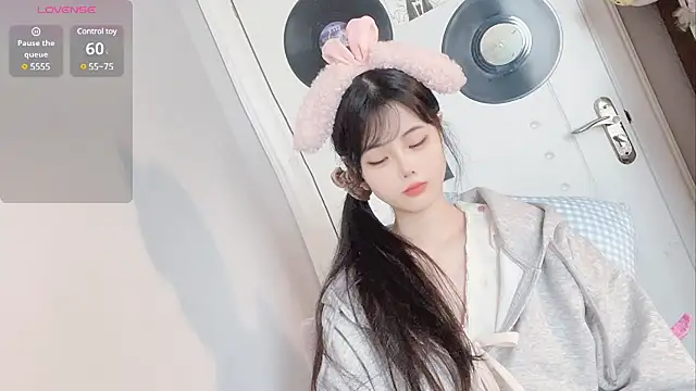 Qedgjwyz1 online show from March 4, 2025, 3:55 am