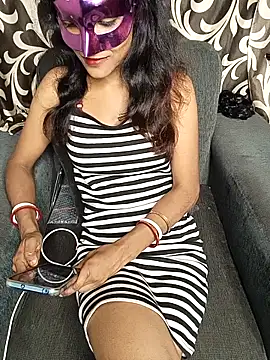 Snapshot of REVA_DARLING chatting on February 12, 2026, 7:41 am REVA DARLING online show from February 12, 2026, 7:41 am