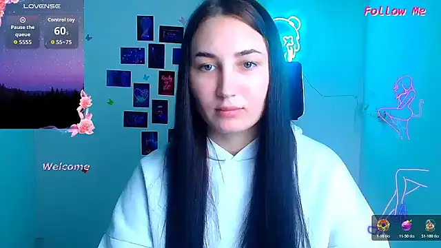 Snapshot of Jennifer_Blum chatting on November 19, 2025, 12:05 pm Jennifer Blum online show from November 19, 2025, 12:05 pm