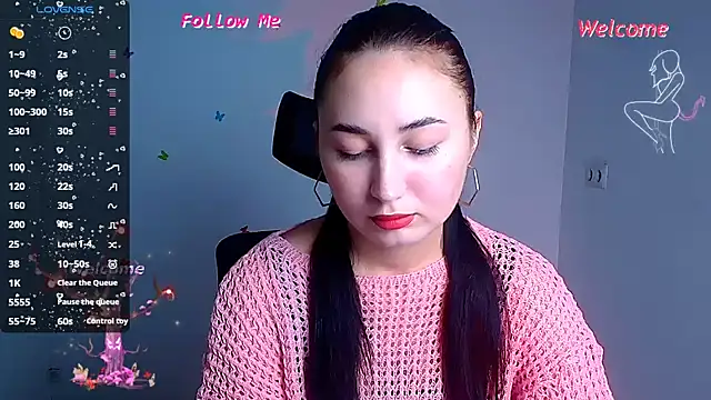 Snapshot of Jennifer_Blum chatting on November 11, 2025, 12:11 pm Jennifer Blum online show from November 11, 2025, 12:11 pm