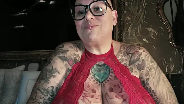 gepiercte nippel online show from January 5, 2025, 8:21 pm