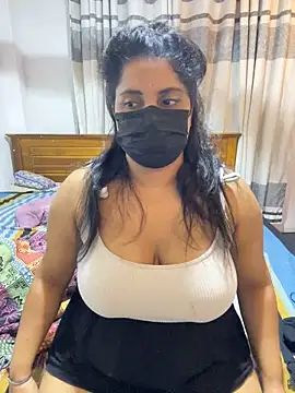 NOORA-GIRL online show from April 24, 2026, 12:56 am