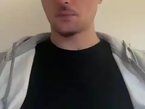 Snapshot of YoungCok25 chatting on November 24, 2025, 1:33 pm YoungCok25 online show from November 24, 2025, 1:33 pm