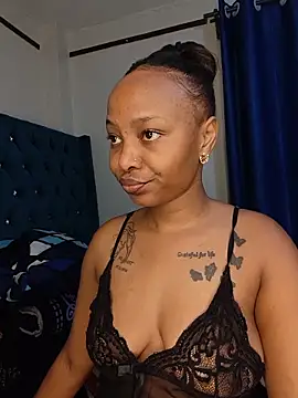 Snapshot of Licia_harvin chatting on July 1, 2026, 2:17 pm Licia harvin online show from July 1, 2026, 2:17 pm