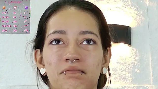 zorravioletta1 online show from November 4, 2025, 12:31 pm