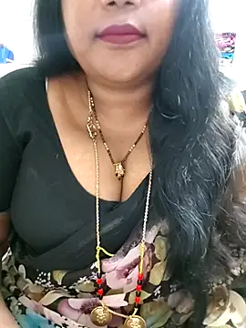 Snapshot of Swapna_143 chatting on July 11, 2026, 4:40 pm Swapna 143 online show from July 11, 2026, 4:40 pm