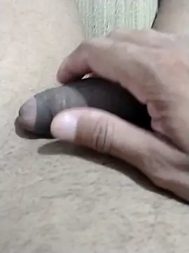 leogomesplus 69 online show from April 29, 2026, 3:32 am