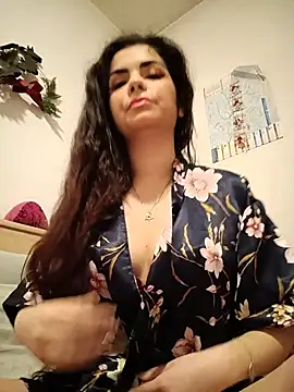 Snapshot of Saturnia_Yvonne chatting on February 20, 2025, 4:58 pm Saturnia Yvonne online show from February 20, 2025, 4:58 pm