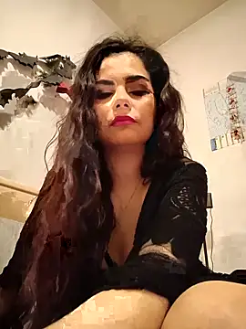 Snapshot of Saturnia_Yvonne chatting on March 3, 2025, 5:09 pm Saturnia Yvonne online show from March 3, 2025, 5:09 pm