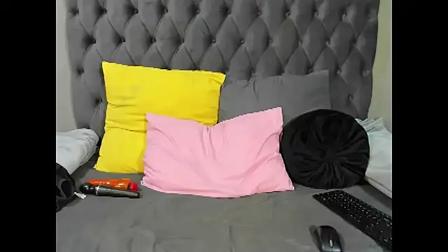 Snapshot of DIRTYTALKINQUEEN chatting on October 23, 2025, 5:11 pm DIRTYTALKINQUEEN online show from October 23, 2025, 5:11 pm