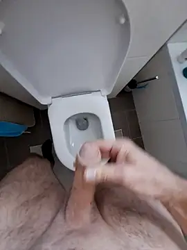 Snapshot of oldermanforwomen chatting on November 5, 2025, 1:36 pm oldermanforwomen online show from November 5, 2025, 1:36 pm