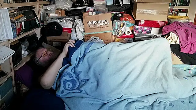 Snapshot of hadeszeuss2 chatting on January 19, 2026, 3:05 pm hadeszeuss2 online show from January 19, 2026, 3:05 pm