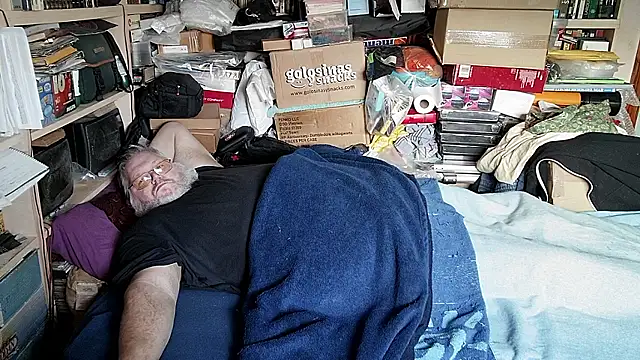 Snapshot of hadeszeuss2 chatting on January 13, 2026, 3:16 pm hadeszeuss2 online show from January 13, 2026, 3:16 pm