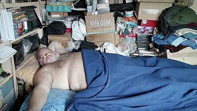 Snapshot of hadeszeuss2 chatting on November 25, 2025, 3:23 pm hadeszeuss2 online show from November 25, 2025, 3:23 pm