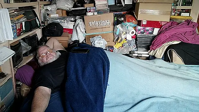 Snapshot of hadeszeuss2 chatting on January 16, 2026, 2:54 pm hadeszeuss2 online show from January 16, 2026, 2:54 pm