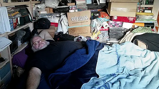 Snapshot of hadeszeuss2 chatting on January 15, 2026, 2:53 pm hadeszeuss2 online show from January 15, 2026, 2:53 pm