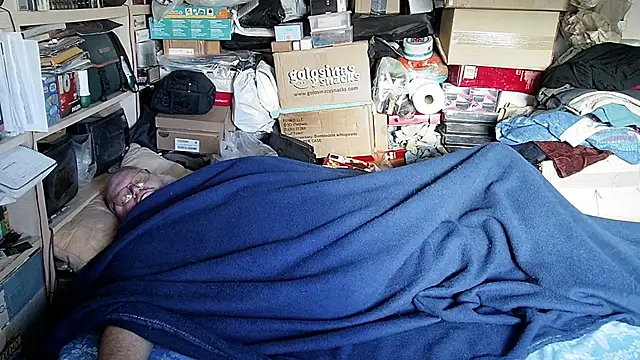 Snapshot of hadeszeuss2 chatting on November 28, 2025, 2:50 pm hadeszeuss2 online show from November 28, 2025, 2:50 pm