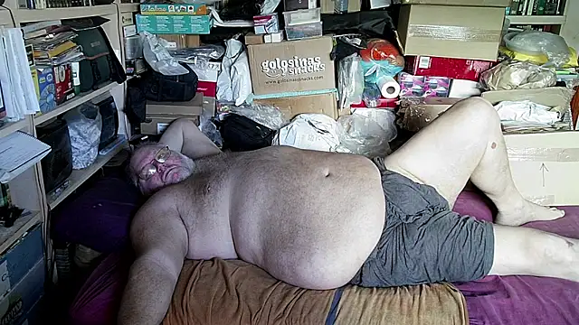 Snapshot of hadeszeuss2 chatting on October 30, 2025, 2:47 pm hadeszeuss2 online show from October 30, 2025, 2:47 pm