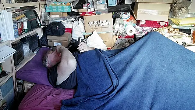 Snapshot of hadeszeuss2 chatting on December 3, 2025, 3:22 pm hadeszeuss2 online show from December 3, 2025, 3:22 pm