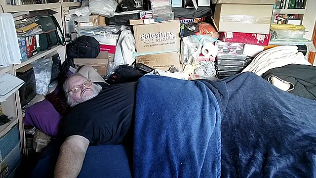 Snapshot of hadeszeuss2 chatting on January 10, 2026, 2:34 pm hadeszeuss2 online show from January 10, 2026, 2:34 pm