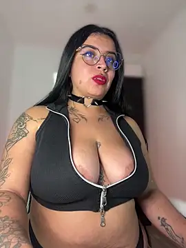 Devilsweet17 online show from January 8, 2026, 12:38 am