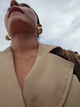 Karen San Miguel online show from March 27, 2026, 7:59 pm