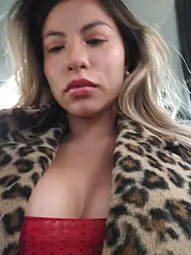Snapshot of Karen_San_Miguel chatting on February 23, 2025, 5:39 pm Karen San Miguel online show from February 23, 2025, 5:39 pm