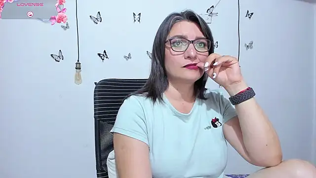 Amie Adams82  online show from March 24, 2026, 4:29 pm