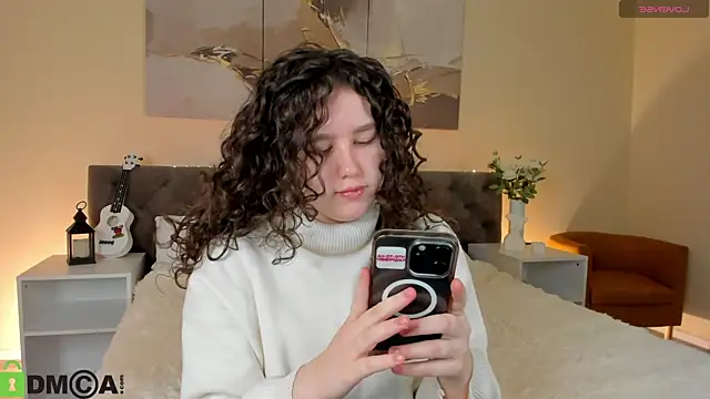 Ariella Sol online show from October 13, 2025, 1:07 am