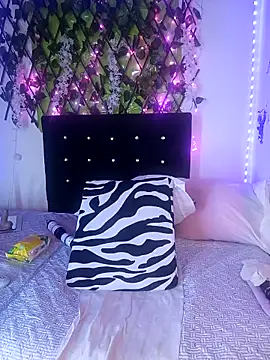 any mour online show from November 13, 2025, 6:12 pm