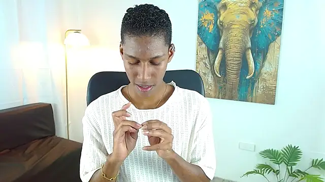 Snapshot of maiki18_ chatting on October 21, 2025, 9:03 pm maiki18 online show from October 21, 2025, 9:03 pm