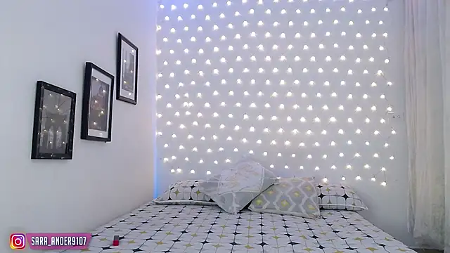 sara ander9107 online show from February 24, 2025, 10:04 am