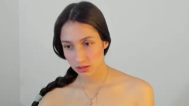 Snapshot of ericbana__ chatting on December 19, 2024, 3:18 am ericbana online show from December 19, 2024, 3:18 am