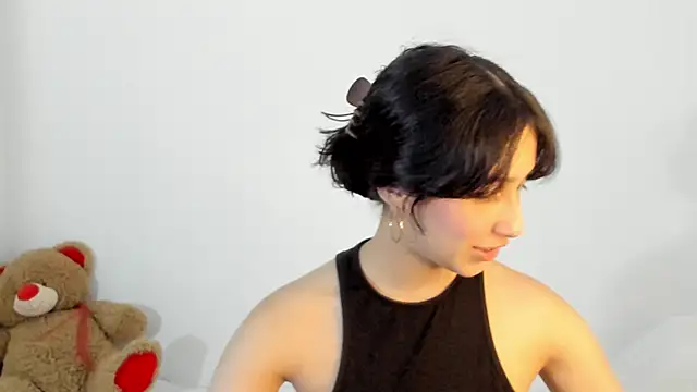 Snapshot of ericbana__ chatting on January 19, 2025, 2:57 am ericbana online show from January 19, 2025, 2:57 am