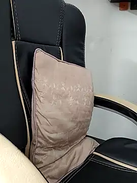 Snapshot of Lucifer_9 chatting on March 1, 2025, 3:49 pm Lucifer 9 online show from March 1, 2025, 3:49 pm