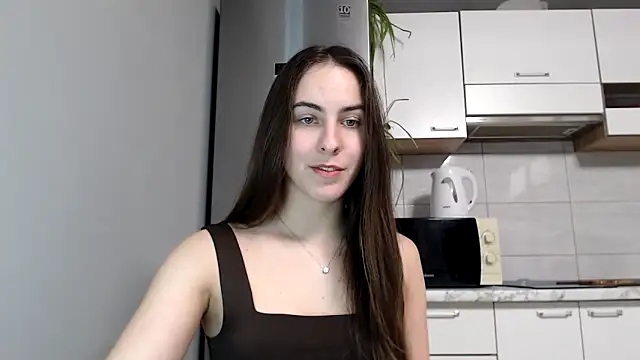 Snapshot of SierraSky_ chatting on February 1, 2026, 6:17 pm SierraSky online show from February 1, 2026, 6:17 pm