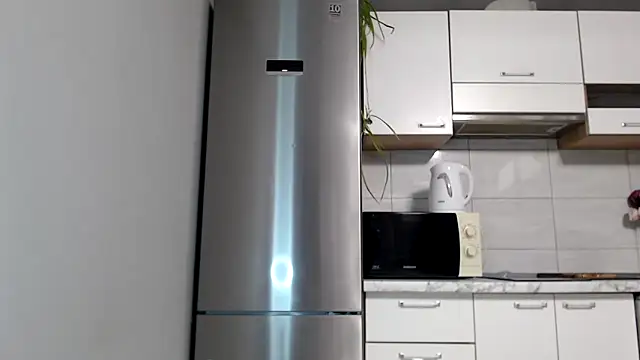 SierraSky  online show from November 1, 2025, 6:02 pm