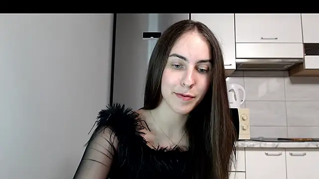 Snapshot of SierraSky_ chatting on May 23, 2026, 5:23 pm SierraSky online show from May 23, 2026, 5:23 pm