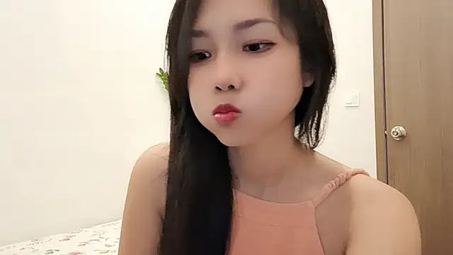 Snapshot of Sugar2k5 chatting on October 21, 2025, 3:50 am Sugar2k5 online show from October 21, 2025, 3:50 am