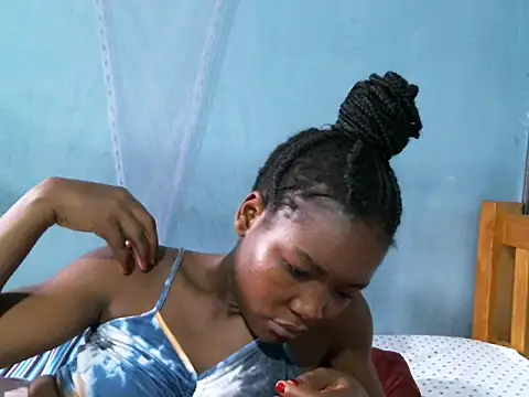 Snapshot of cocolicky chatting on December 14, 2025, 12:11 pm cocolicky online show from December 14, 2025, 12:11 pm