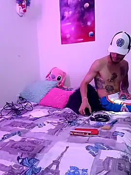 Snapshot of Leslly_ chatting on March 22, 2025, 6:47 pm Leslly online show from March 22, 2025, 6:47 pm