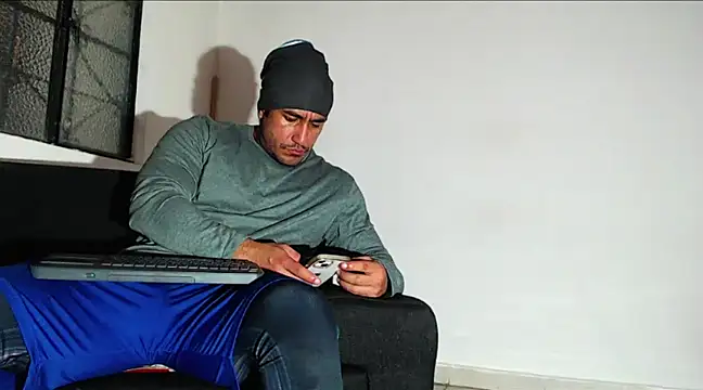 Snapshot of willian_m777 chatting on January 3, 2025, 5:50 am willian m777 online show from January 3, 2025, 5:50 am