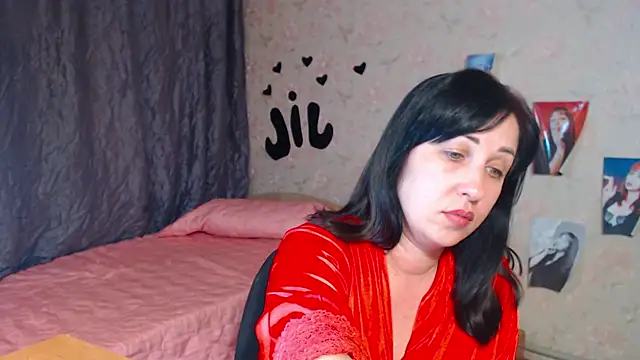 Snapshot of JillStevens chatting on September 9, 2025, 3:05 am JillStevens online show from September 9, 2025, 3:05 am